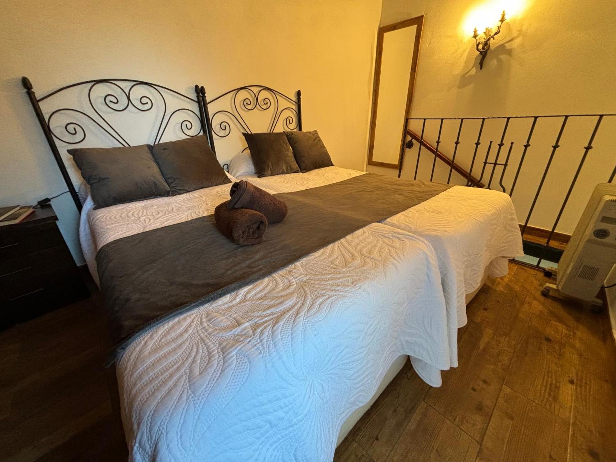 Casa Pozo De La Nieve Villa Iznatoraf Bagian luar foto